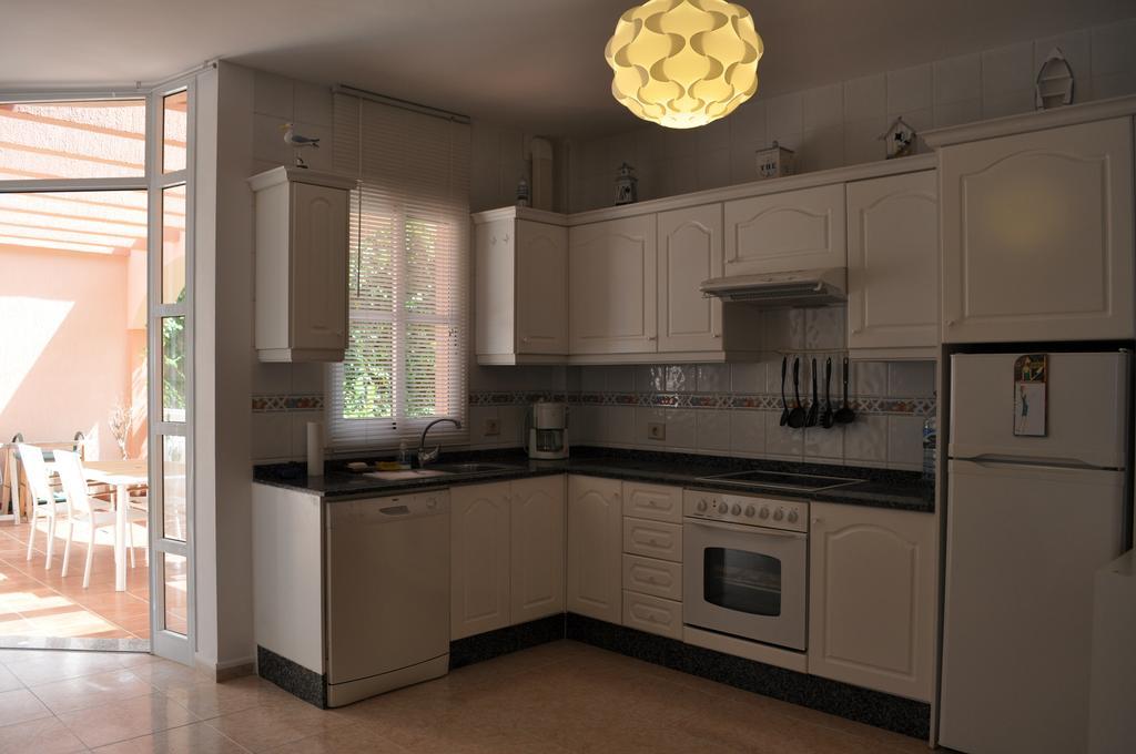 Apartament Almar *